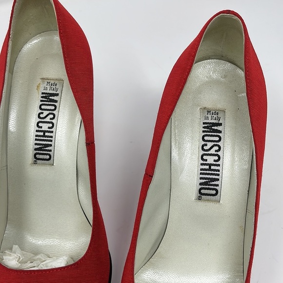 Moschino Red Fabric Question Mark Pumps Vintage - Picture 8 of 15